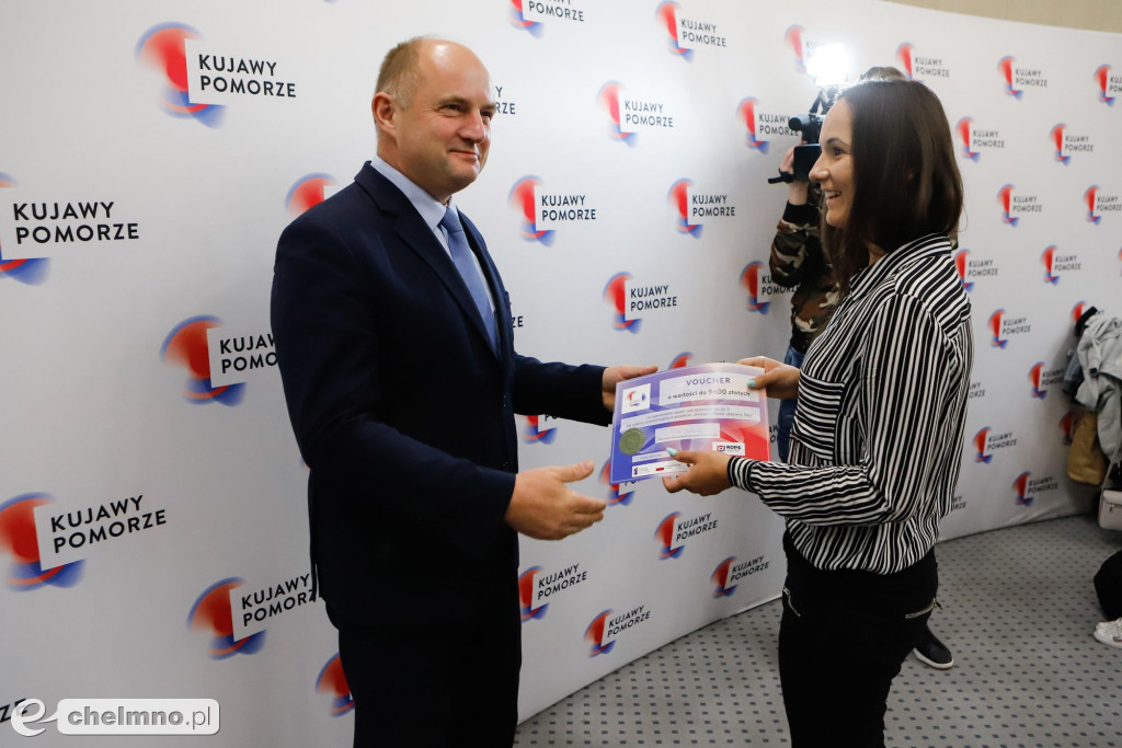 Aktywna mama, aktywny tata: pierwsi rodzice już z voucherami