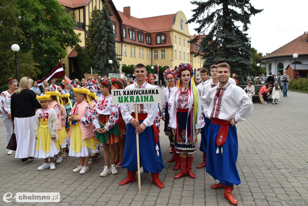Barwny korowód i powitanie uczestników Jarmarku Jaszczurczego