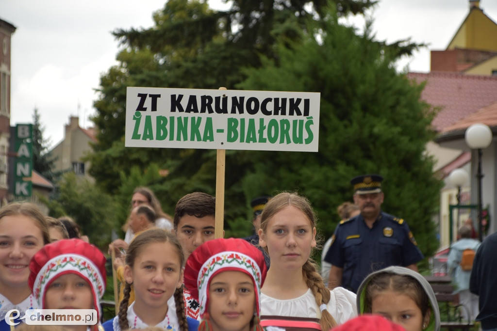Barwny korowód i powitanie uczestników Jarmarku Jaszczurczego