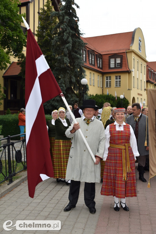 Barwny korowód i powitanie uczestników Jarmarku Jaszczurczego