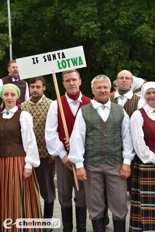 Barwny korowód i powitanie uczestników Jarmarku Jaszczurczego