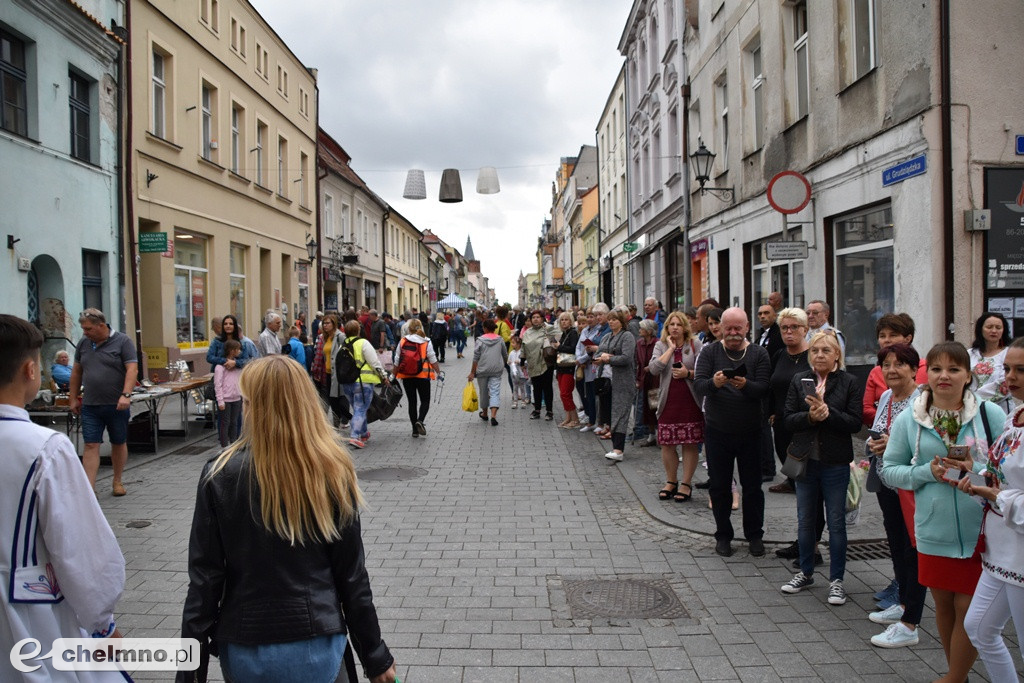 Barwny korowód i powitanie uczestników Jarmarku Jaszczurczego