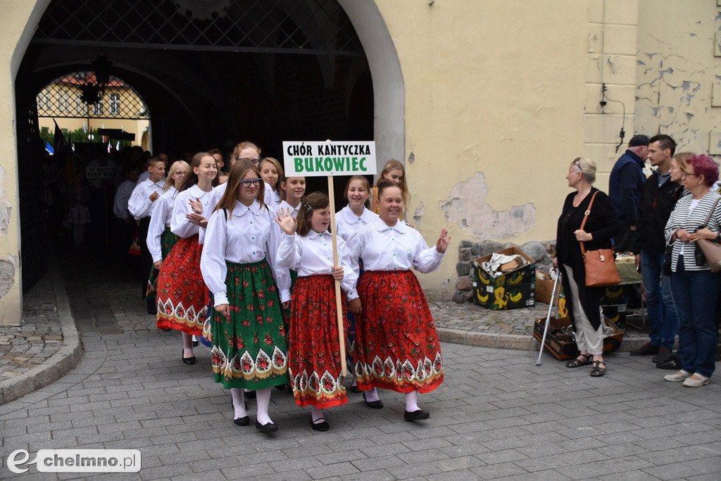 Barwny korowód i powitanie uczestników Jarmarku Jaszczurczego