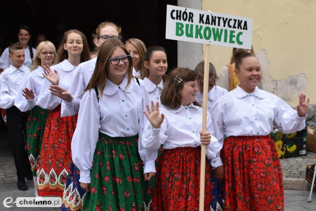 Barwny korowód i powitanie uczestników Jarmarku Jaszczurczego