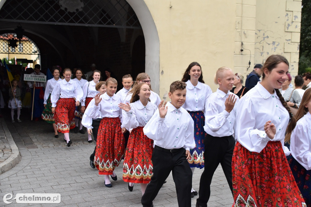 Barwny korowód i powitanie uczestników Jarmarku Jaszczurczego
