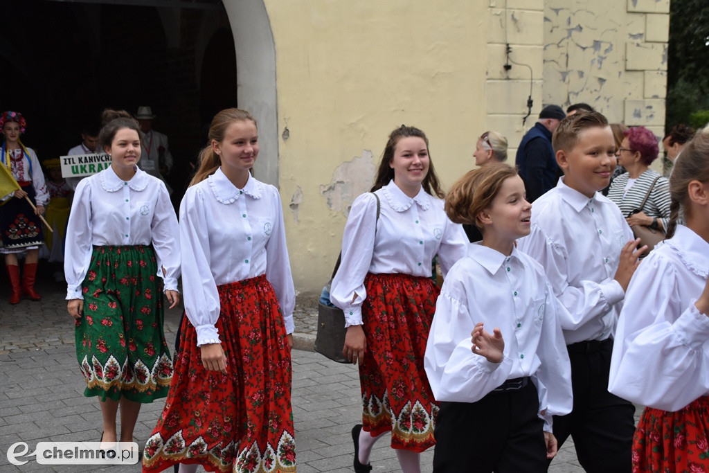 Barwny korowód i powitanie uczestników Jarmarku Jaszczurczego