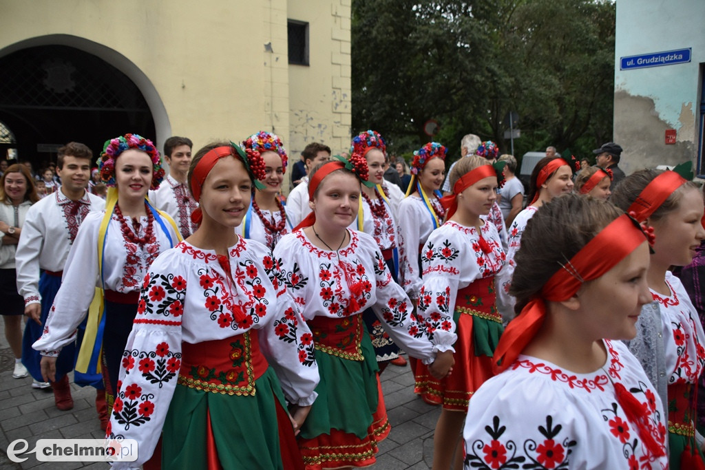 Barwny korowód i powitanie uczestników Jarmarku Jaszczurczego