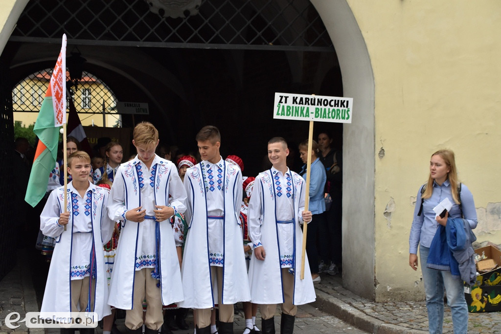 Barwny korowód i powitanie uczestników Jarmarku Jaszczurczego