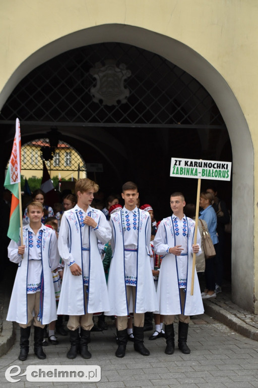 Barwny korowód i powitanie uczestników Jarmarku Jaszczurczego