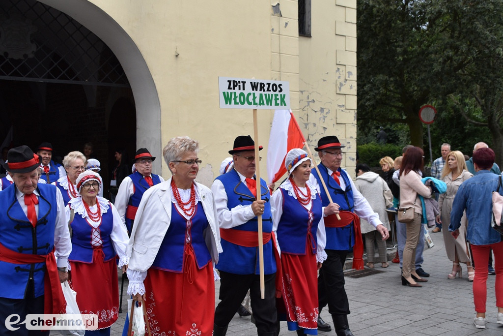 Barwny korowód i powitanie uczestników Jarmarku Jaszczurczego
