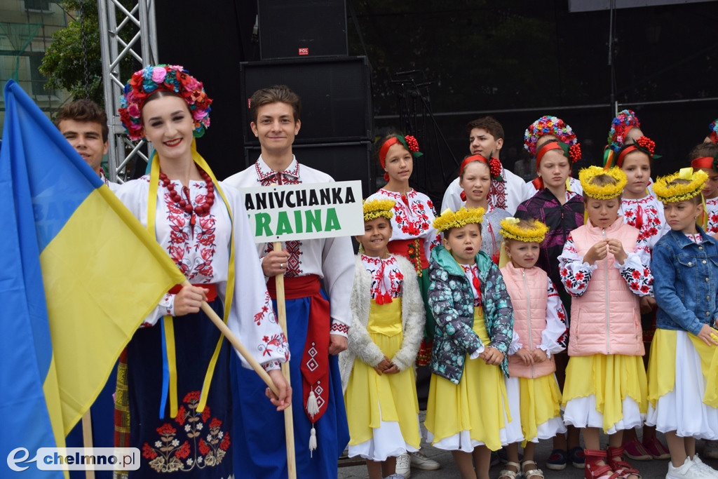Barwny korowód i powitanie uczestników Jarmarku Jaszczurczego