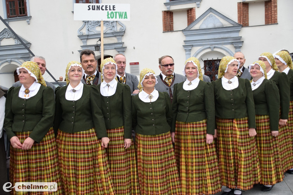 Barwny korowód i powitanie uczestników Jarmarku Jaszczurczego