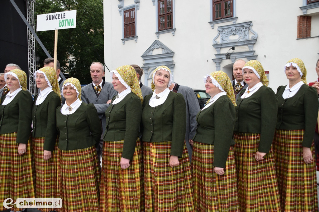 Barwny korowód i powitanie uczestników Jarmarku Jaszczurczego