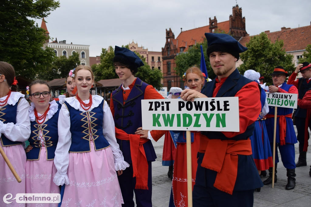 Barwny korowód i powitanie uczestników Jarmarku Jaszczurczego