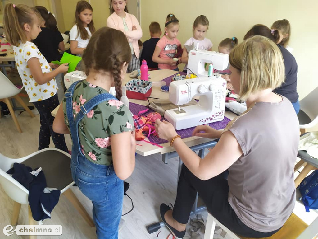 Ciasteczka i maskotki: fajne zajęcia wakacyjne