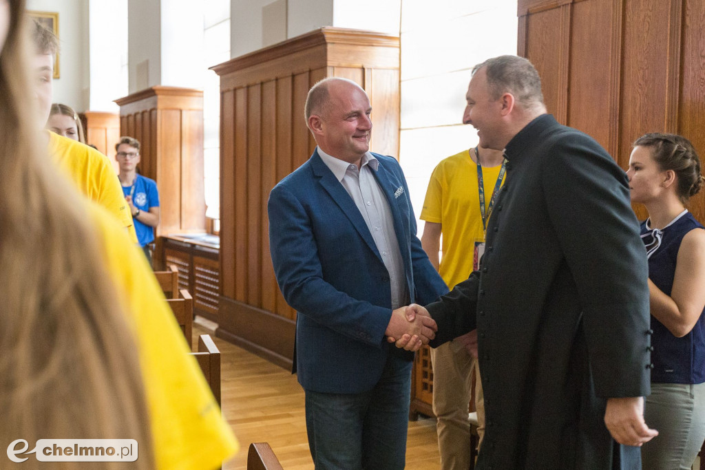 Stypendyści Fundacji Dzieło Nowego Tysiąclecia w UM