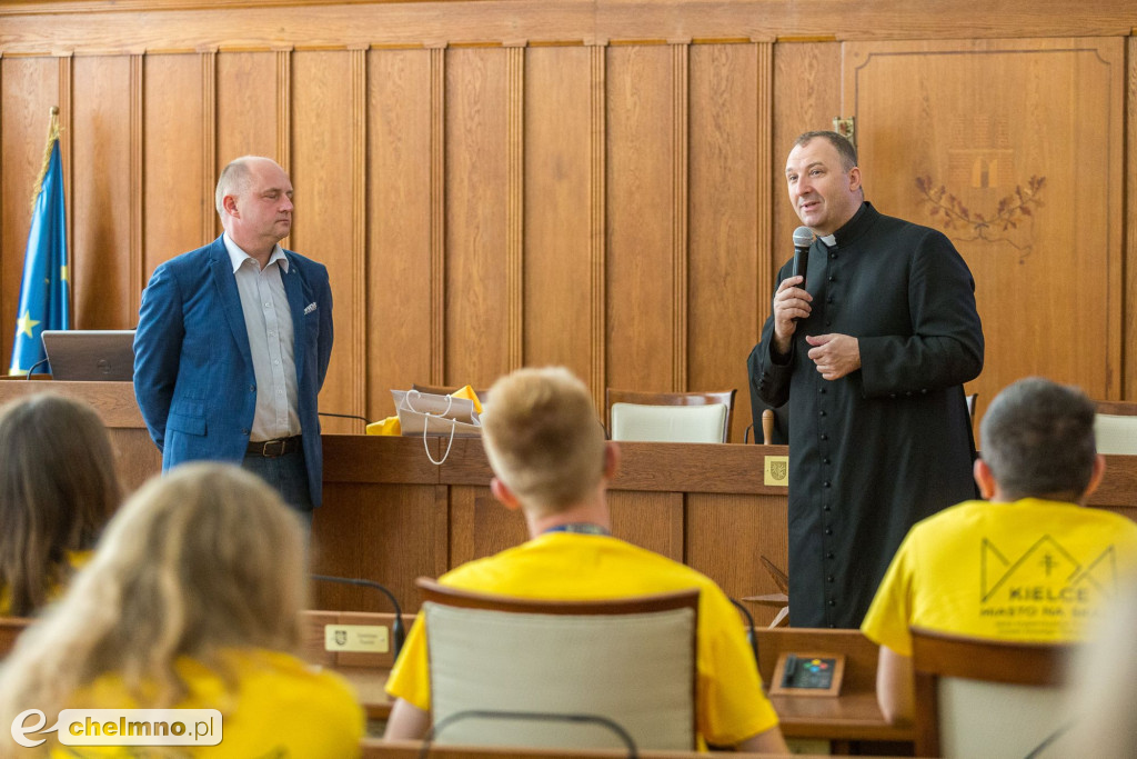 Stypendyści Fundacji Dzieło Nowego Tysiąclecia w UM