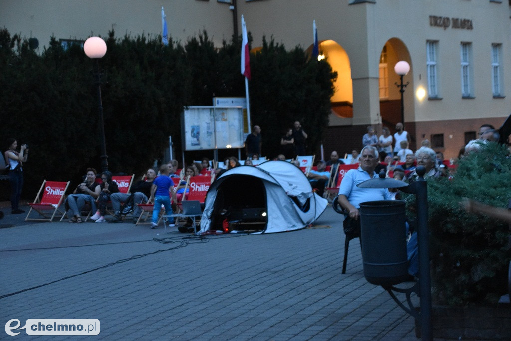 Plenerowe seanse pod chmurką: fajny pomysł