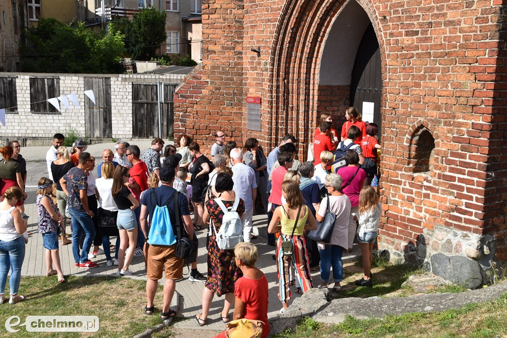 W Świętym Duchu wystąpił Teatr PAPAHEMA