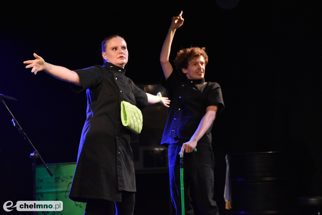 W Świętym Duchu wystąpił Teatr PAPAHEMA