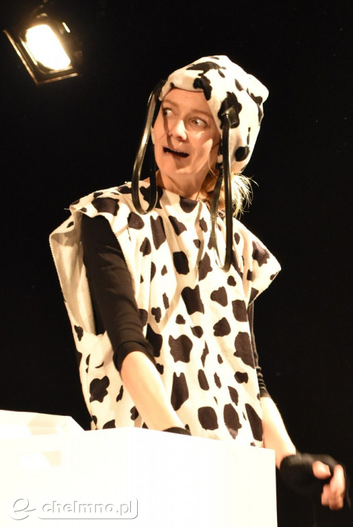 Czarno na białym: Teatr Agrafka w kościele św. Ducha