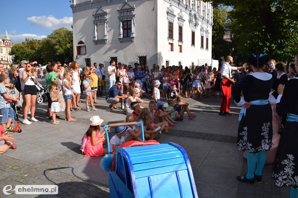 Aktorzy z A3 TEATR poznawali zmysły z publicznością