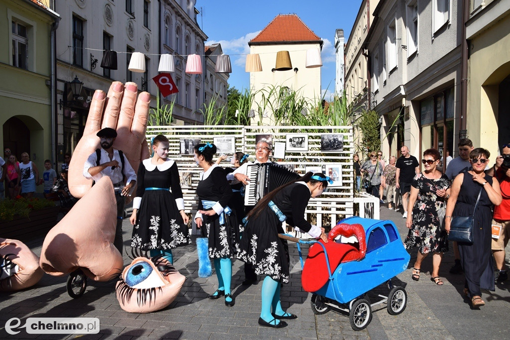 Aktorzy z A3 TEATR poznawali zmysły z publicznością