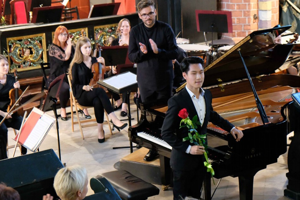 XI Paderewski Piano Academy: koncert uczestników w Chełmnie