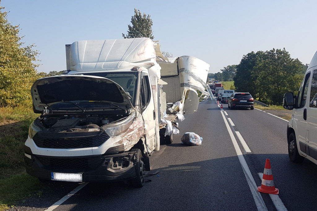 Wypadek w Wabczu, dwie osoby ranne