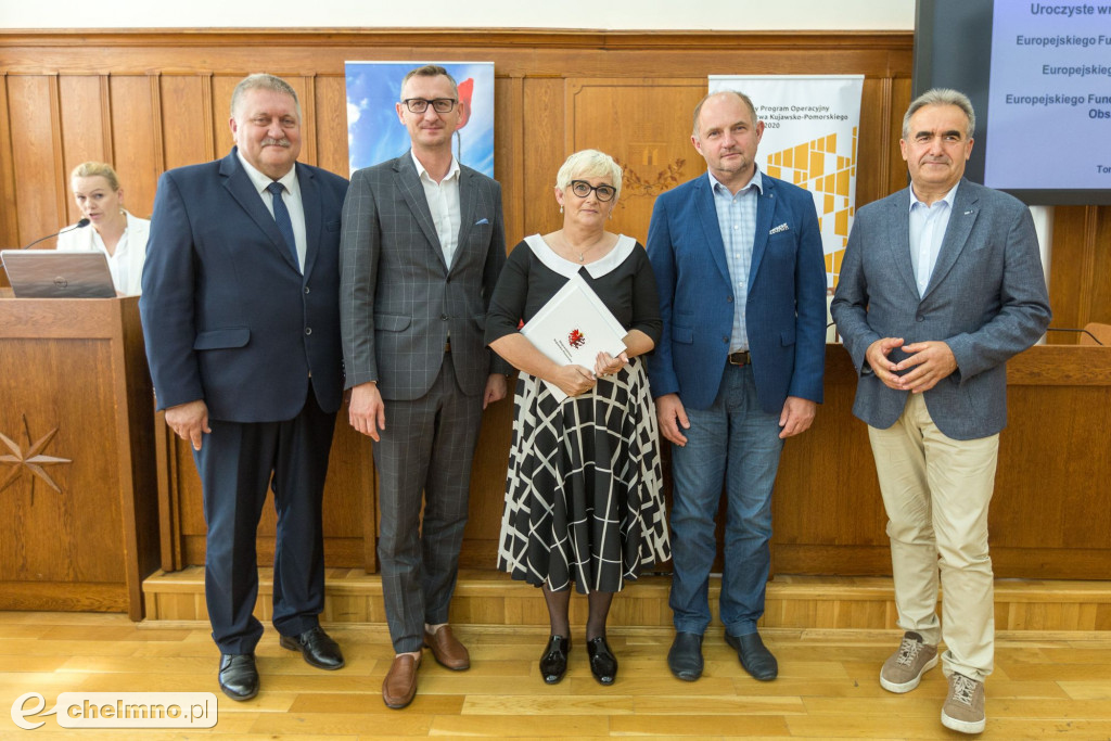 Nowe umowy RPO i PROW: polityka senioralna, biznes na wsi