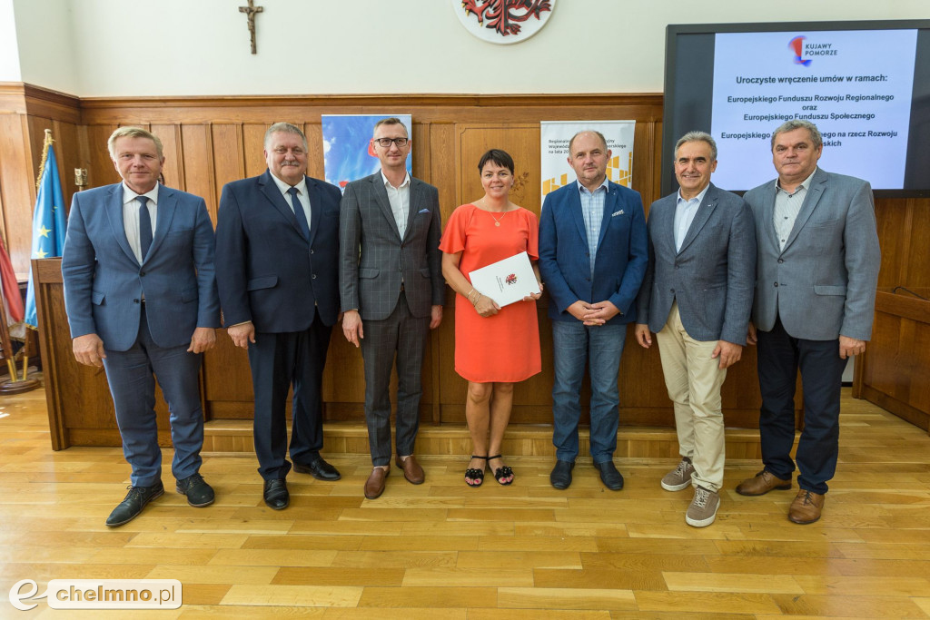 Nowe umowy RPO i PROW: polityka senioralna, biznes na wsi