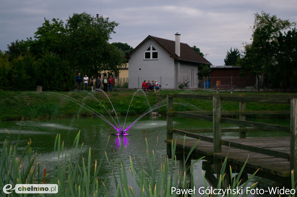 Fontanna z iluminacją świetlną już zamontowana