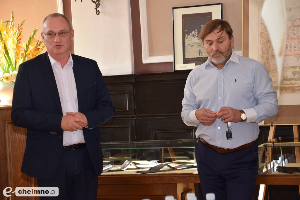Uroczyste otwarcie wystaw o tematyce papierniczej