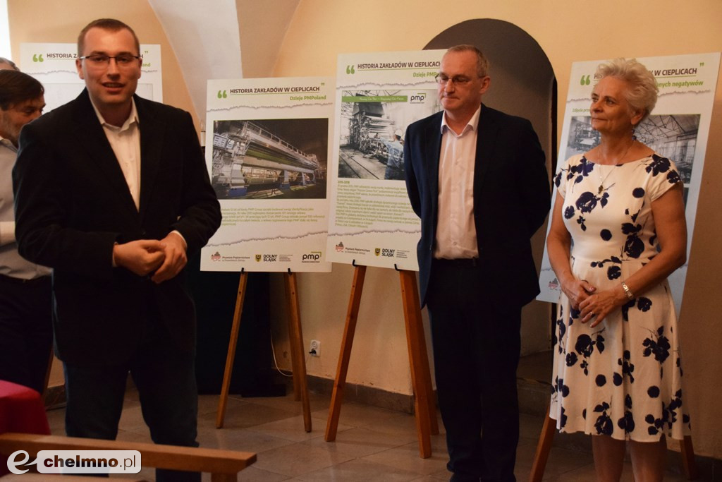 Uroczyste otwarcie wystaw o tematyce papierniczej