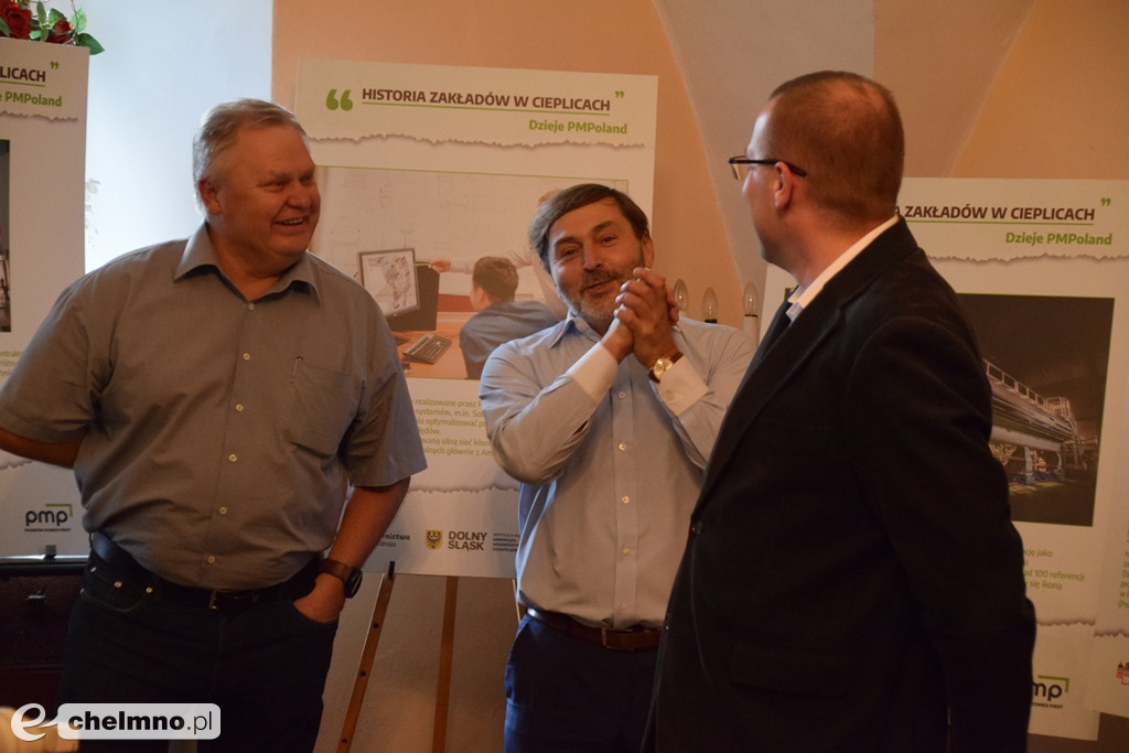 Uroczyste otwarcie wystaw o tematyce papierniczej