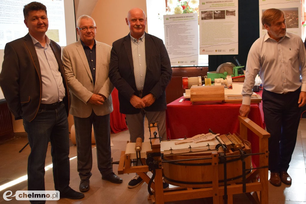 Uroczyste otwarcie wystaw o tematyce papierniczej