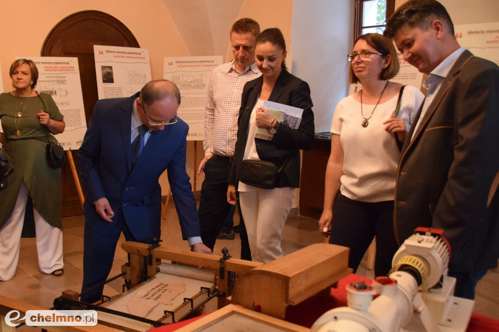 Uroczyste otwarcie wystaw o tematyce papierniczej