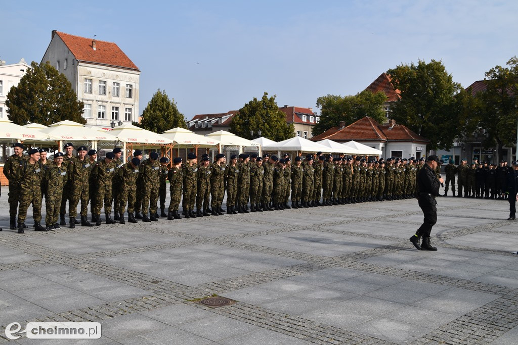 Zderzenie dwóch aut na chełmińskim Rynku