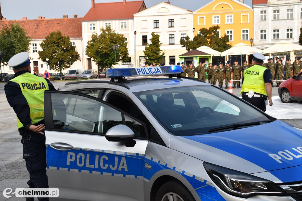 Zderzenie dwóch aut na chełmińskim Rynku