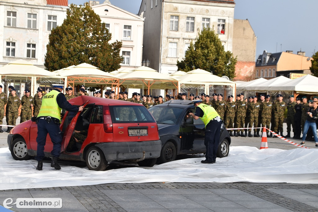Zderzenie dwóch aut na chełmińskim Rynku