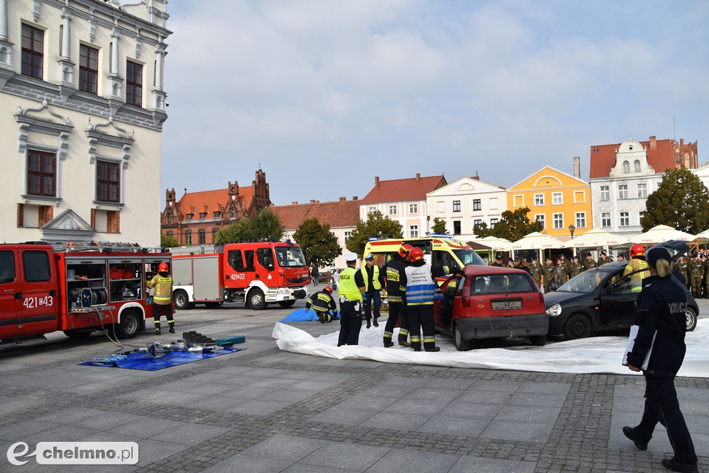 Zderzenie dwóch aut na chełmińskim Rynku
