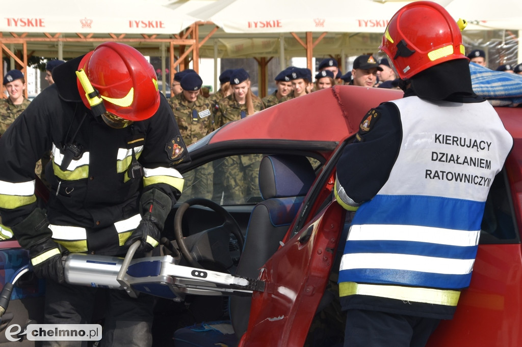 Zderzenie dwóch aut na chełmińskim Rynku