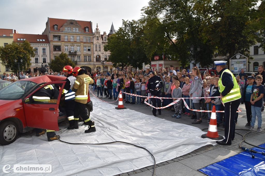 Zderzenie dwóch aut na chełmińskim Rynku