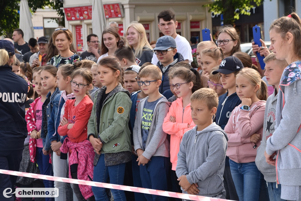 Zderzenie dwóch aut na chełmińskim Rynku