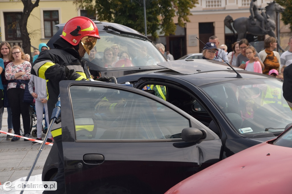 Zderzenie dwóch aut na chełmińskim Rynku