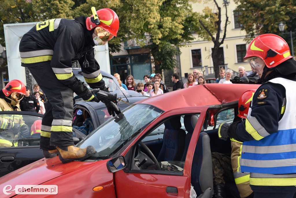 Zderzenie dwóch aut na chełmińskim Rynku