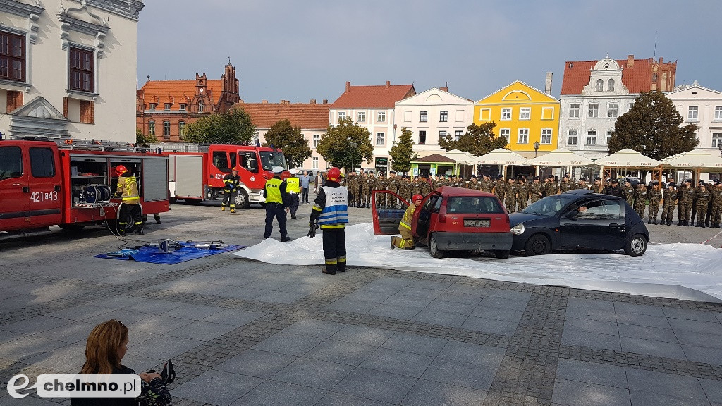 Zderzenie dwóch aut na chełmińskim Rynku