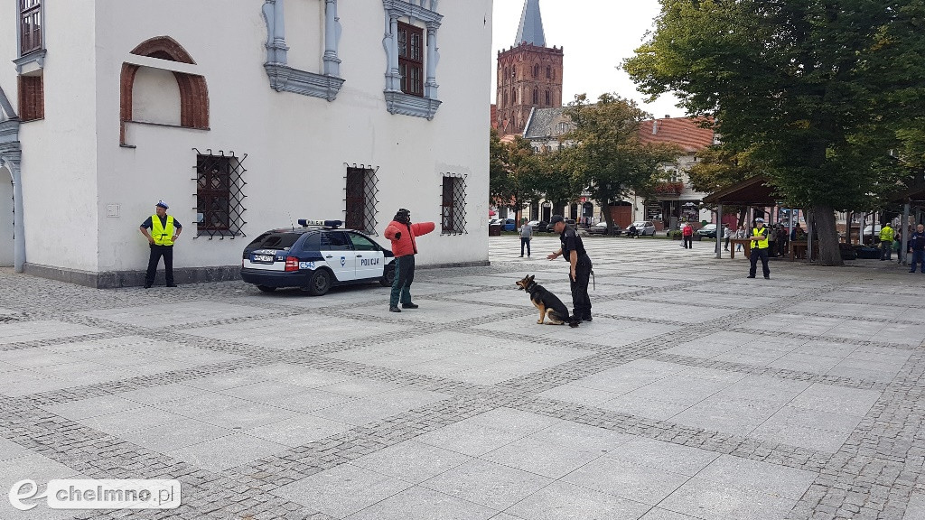 Zderzenie dwóch aut na chełmińskim Rynku