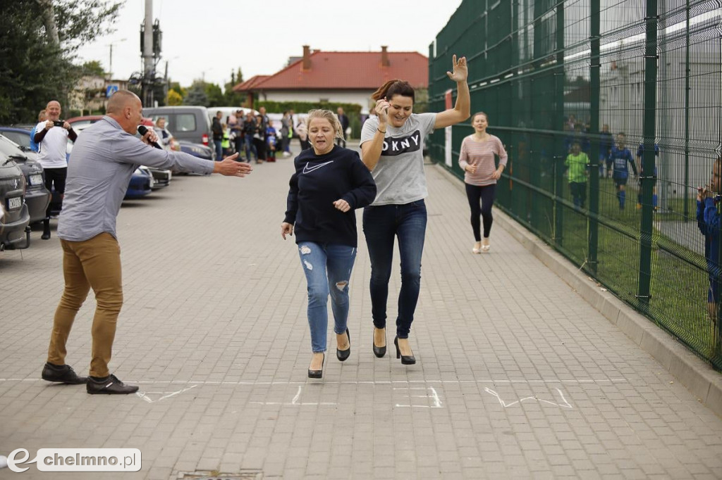 Powiatowy turniej piłki nożnej najmłodszych i bieg w szpilkach
