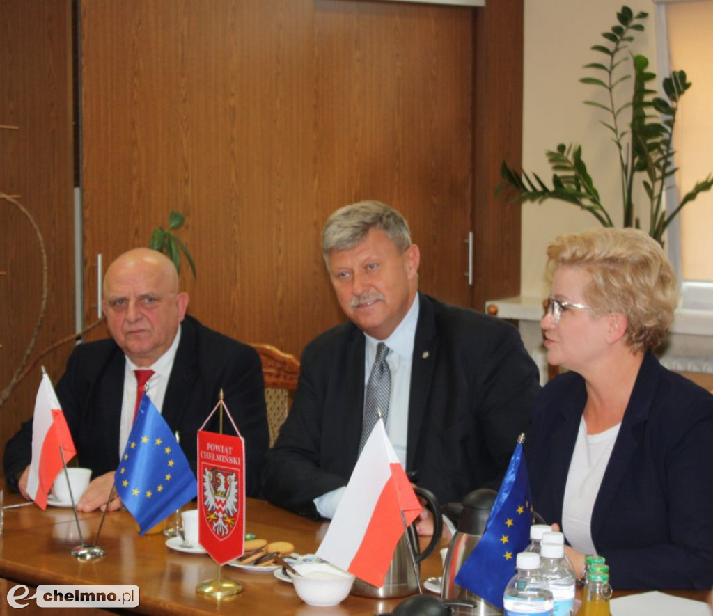 Wręczenie voucherów na inwestycje z Funduszu Dróg Samorządowych